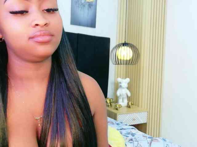 friendsmom webcam