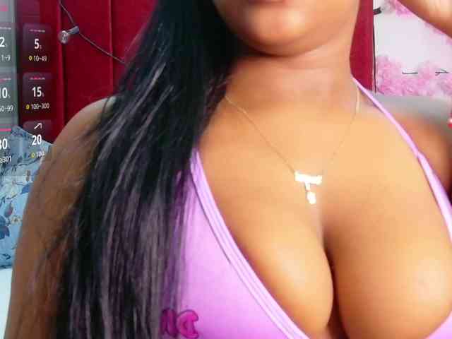 friendsmom webcam