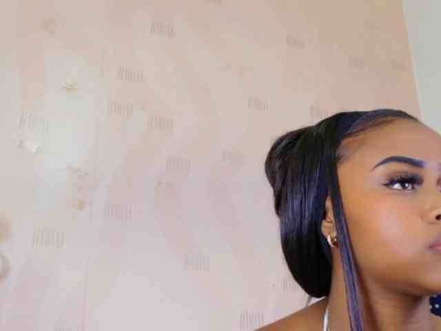 friendsmom webcam