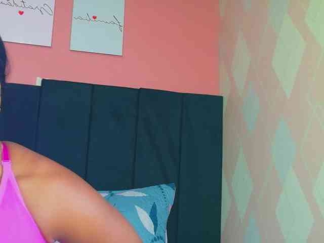 friendsmom webcam