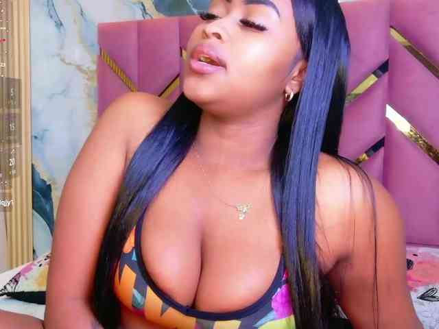 friendsmom webcam
