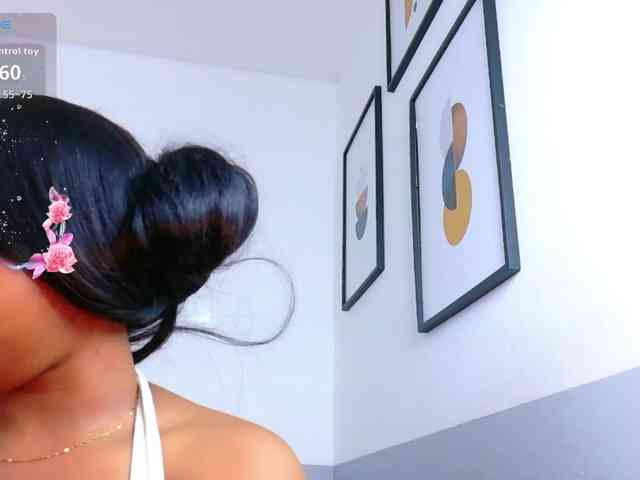 friendsmom webcam