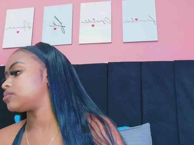 friendsmom webcam