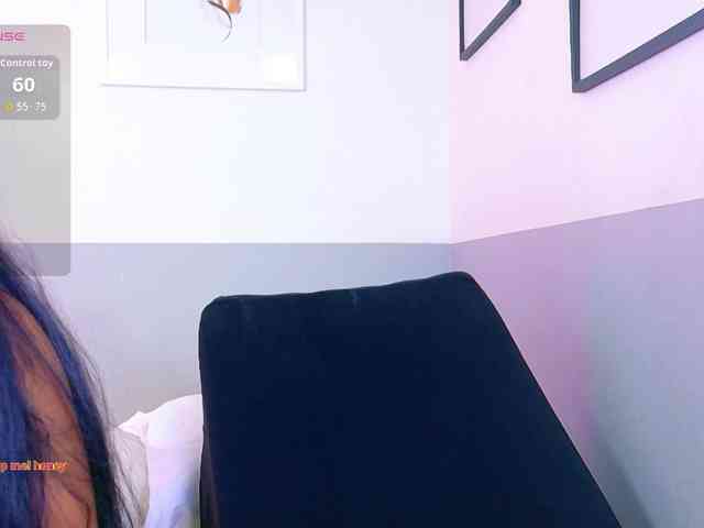 friendsmom webcam