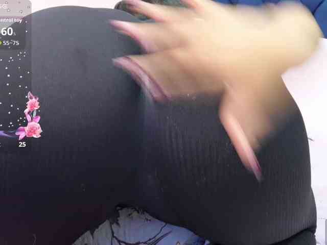 friendsmom webcam