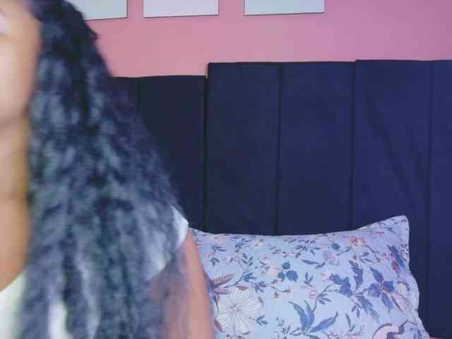 friendsmom webcam