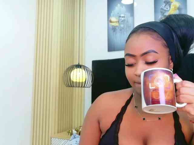 friendsmom webcam