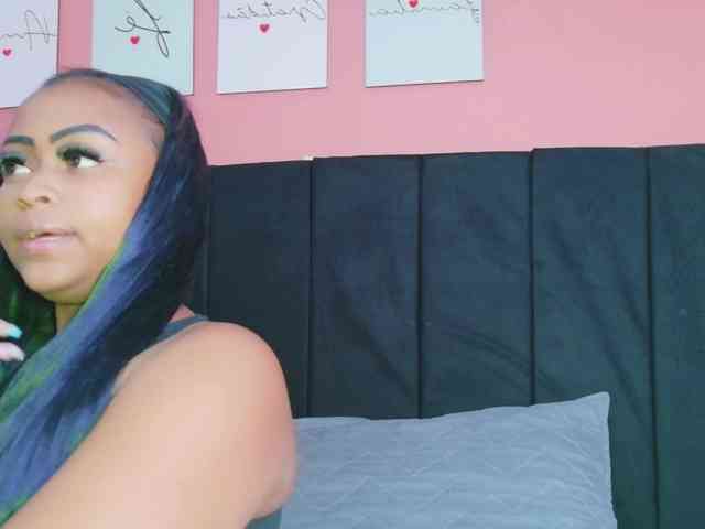 friendsmom webcam