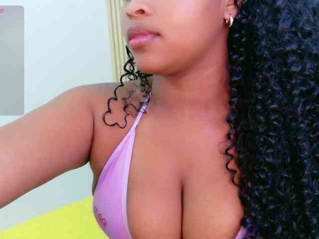 friendsmom webcam