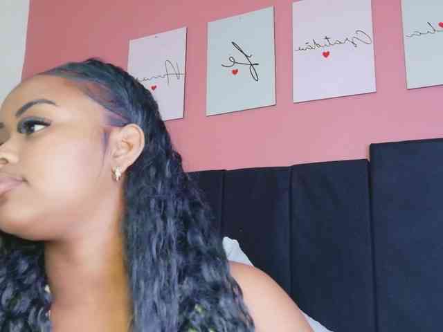 friendsmom webcam