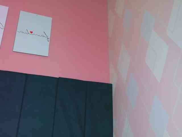 friendsmom webcam