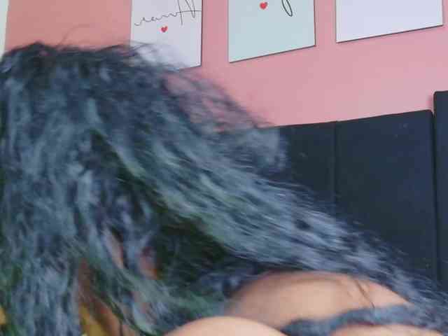 friendsmom webcam