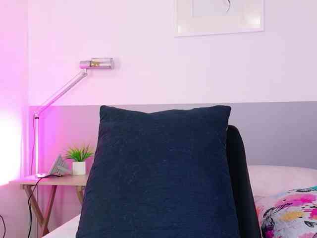 friendsmom webcam