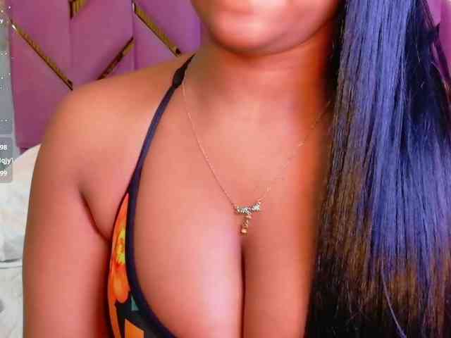 friendsmom webcam