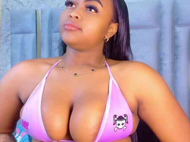 friendsmom webcam