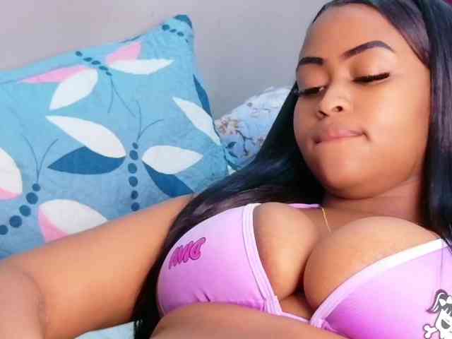 friendsmom webcam