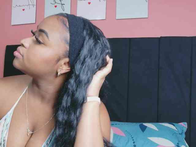 friendsmom webcam