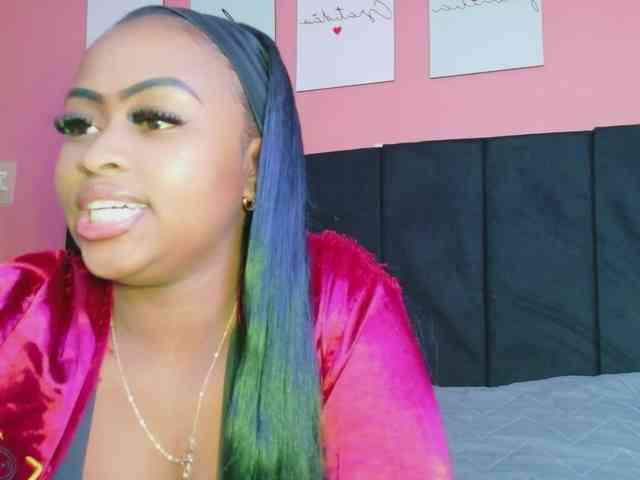 friendsmom webcam