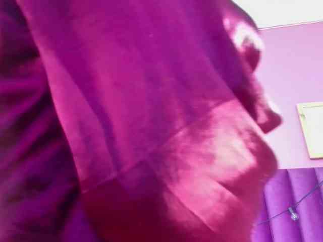 friendsmom webcam