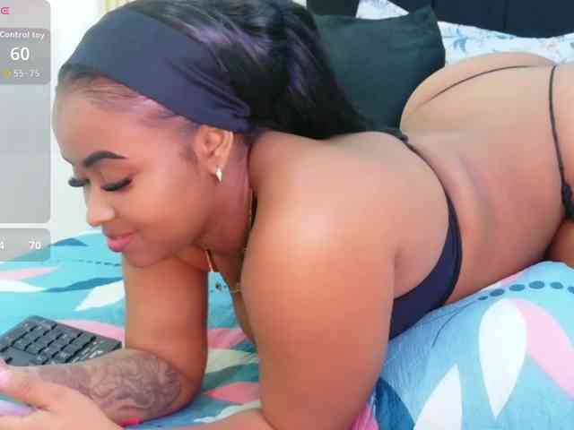 Modelo: friendsmom