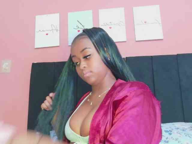 Модель: friendsmom