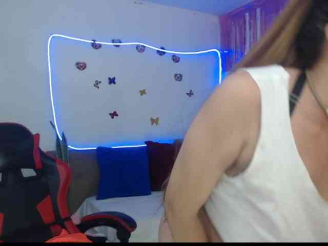 sarasmith2's webcam live show