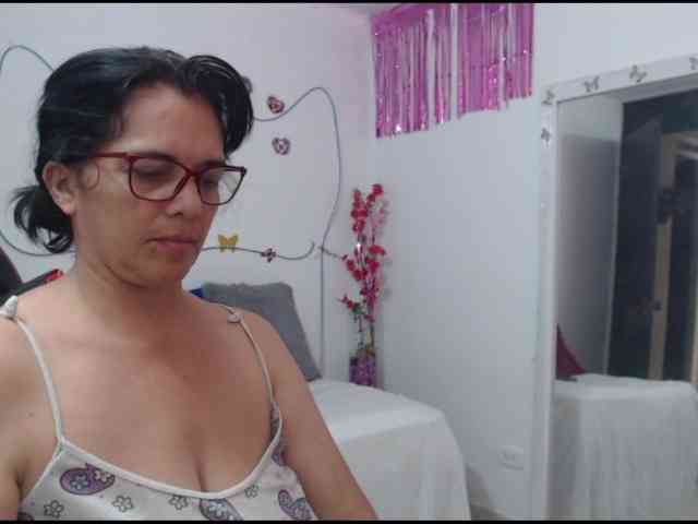 sarasmith2 webcam