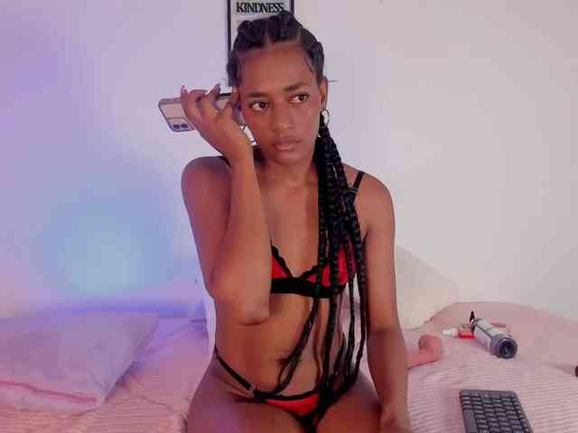 camilathomsson webcam