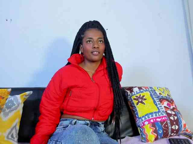 Model: CamilaThomsson
