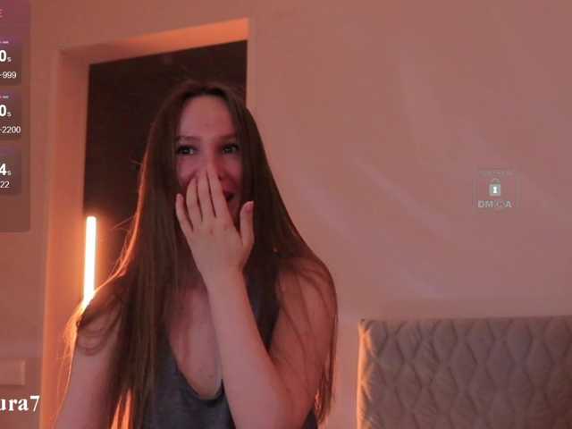 MsAura's BongaCams show and profile