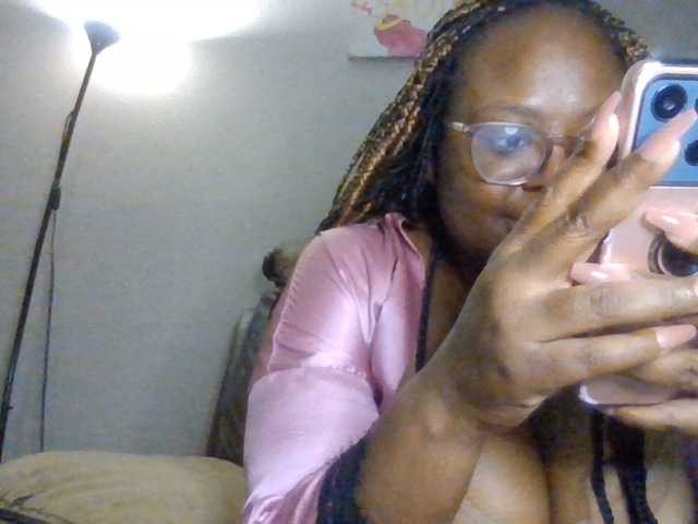Needmehard live cam on BongaCams