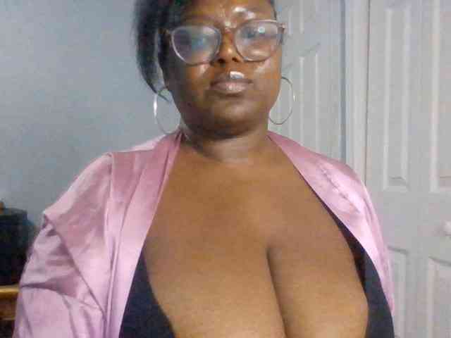 Needmehard webcam
