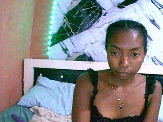 laetitianah's Live Webcam