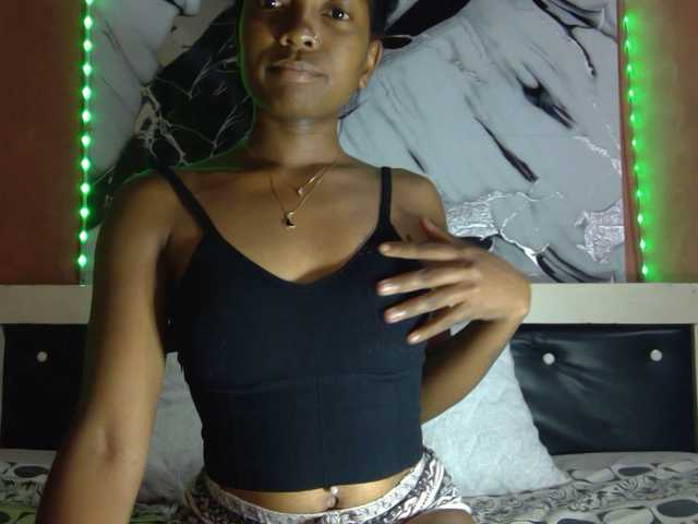 maliah live cam on BongaCams