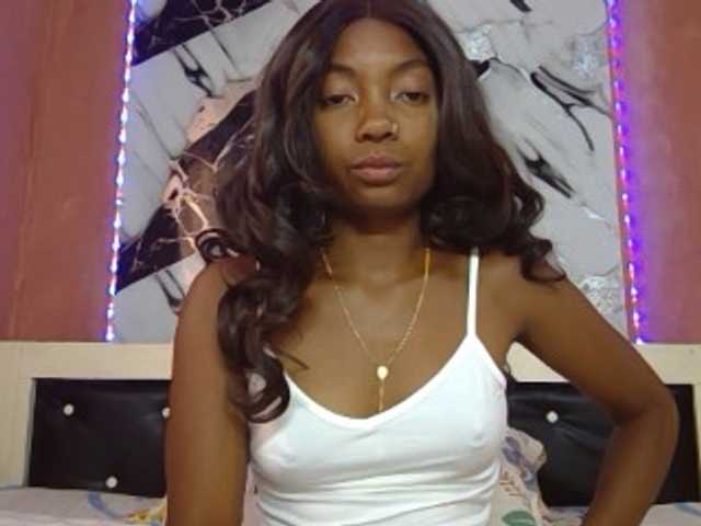 laetitianah live cam preview