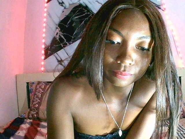 maliah Live Cam on BongaCams