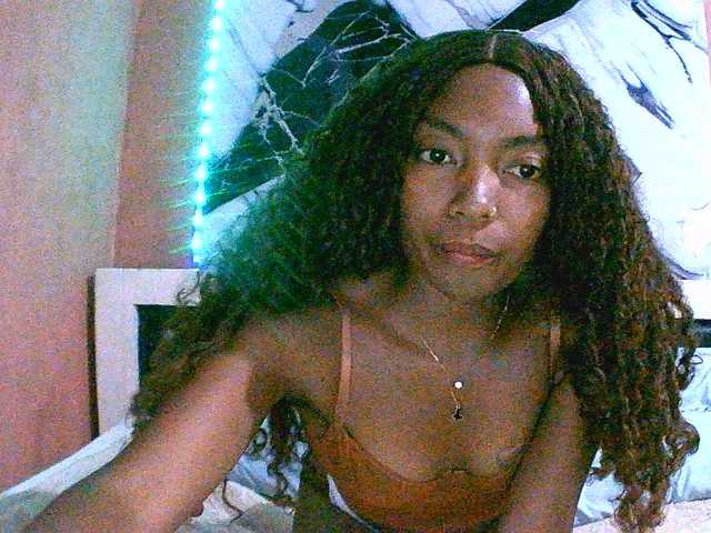 maliah live cam on BongaCams