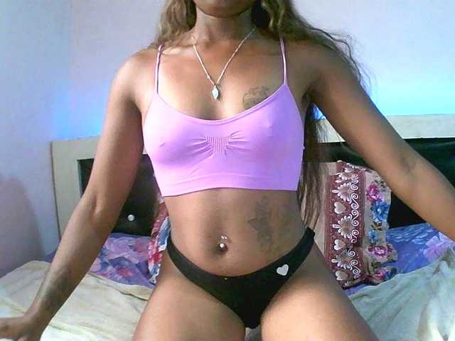 maliah's BongaCams show and profile