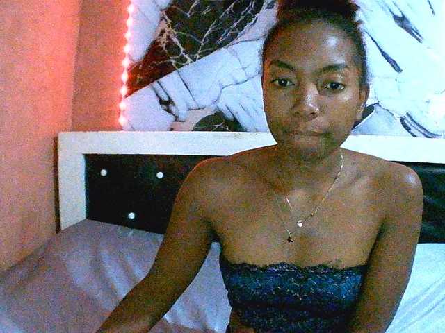 maliah live cam on BongaCams