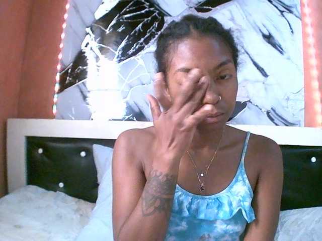 maliah live cam on BongaCams