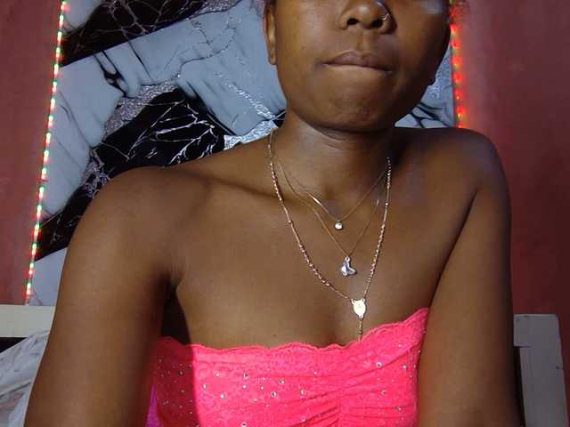 maliah live cam on BongaCams
