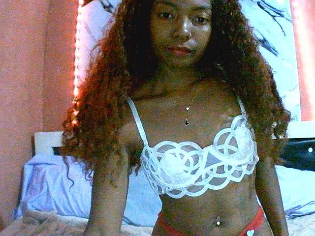 maliah live cam on BongaCams