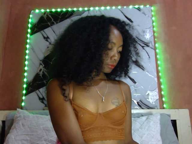 maliah live cam on BongaCams