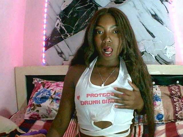 maliah's BongaCams show and profile