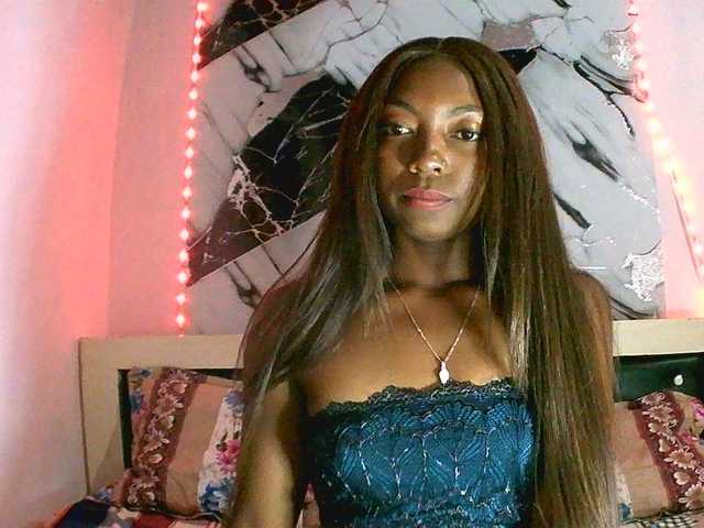 maliah's BongaCams show and profile