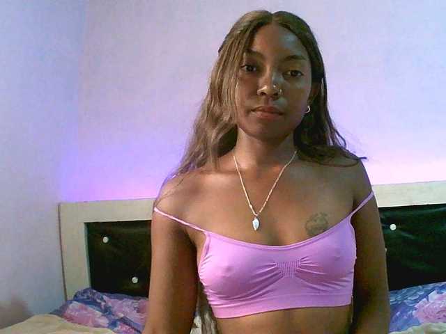 maliah's BongaCams show and profile