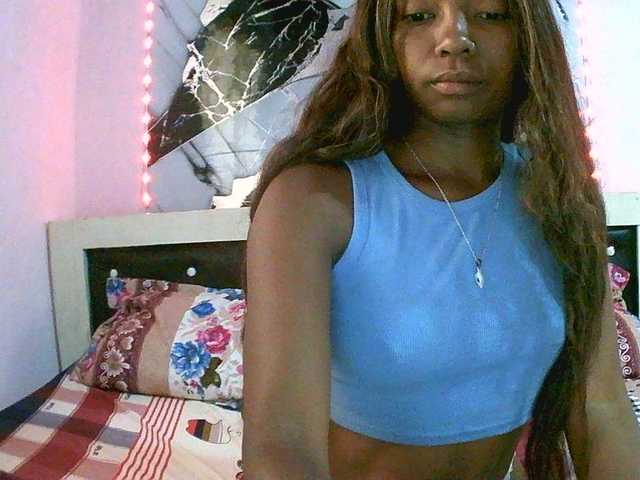 maliah's BongaCams show and profile