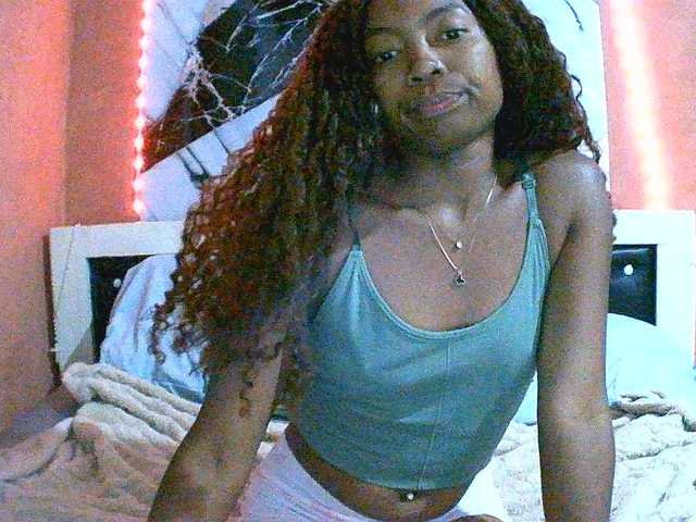 maliah live cam on BongaCams