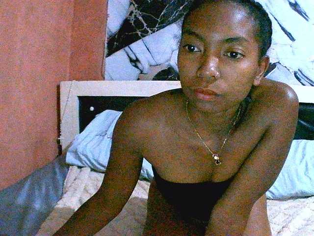 maliah live cam on BongaCams