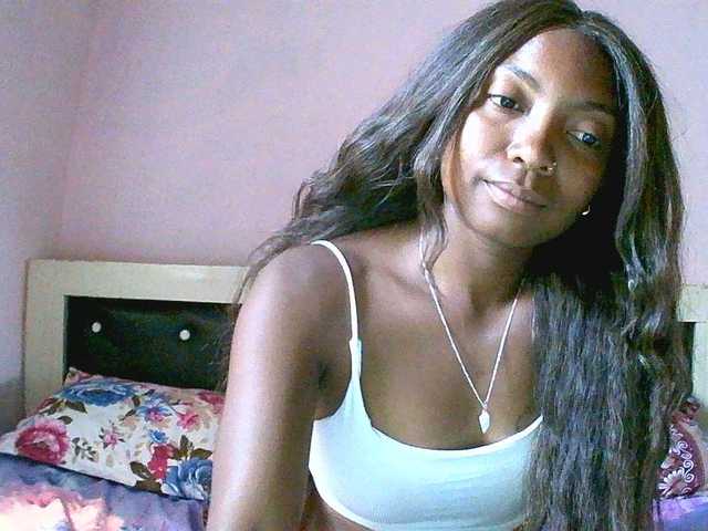 maliah's BongaCams show and profile